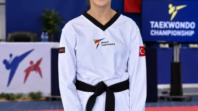 Bilecikli taekwondo sporcusu Eda Acar, Avrupa Taekwondo Turnuvası’nda üçüncü oldu.