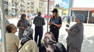 Bilecik’te 36 vatandaşa dolandırıcılık ve güvenlik bilgilendirmesi yapıldı. Bilecik İl