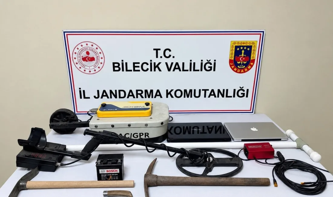 Bilecik’in Gölpazarı ilçesinde 4 kişi define ararken suçüstü yakalandı. Olay,