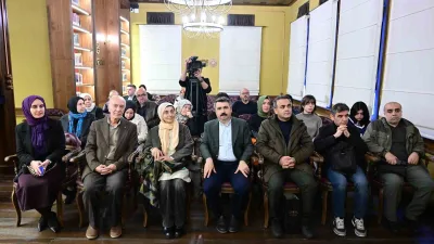 Yıldırım Belediyesi, rutin belediyecilik hizmetlerinin yanı sıra ilçenin sosyal, kültürel