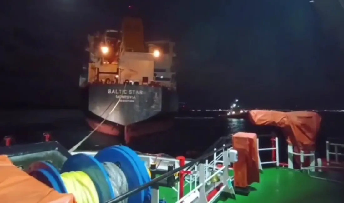 Çanakkale Boğazı’ndan geçen 182 metre boyundaki ’BALTIC STAR’ isimli kimyasal