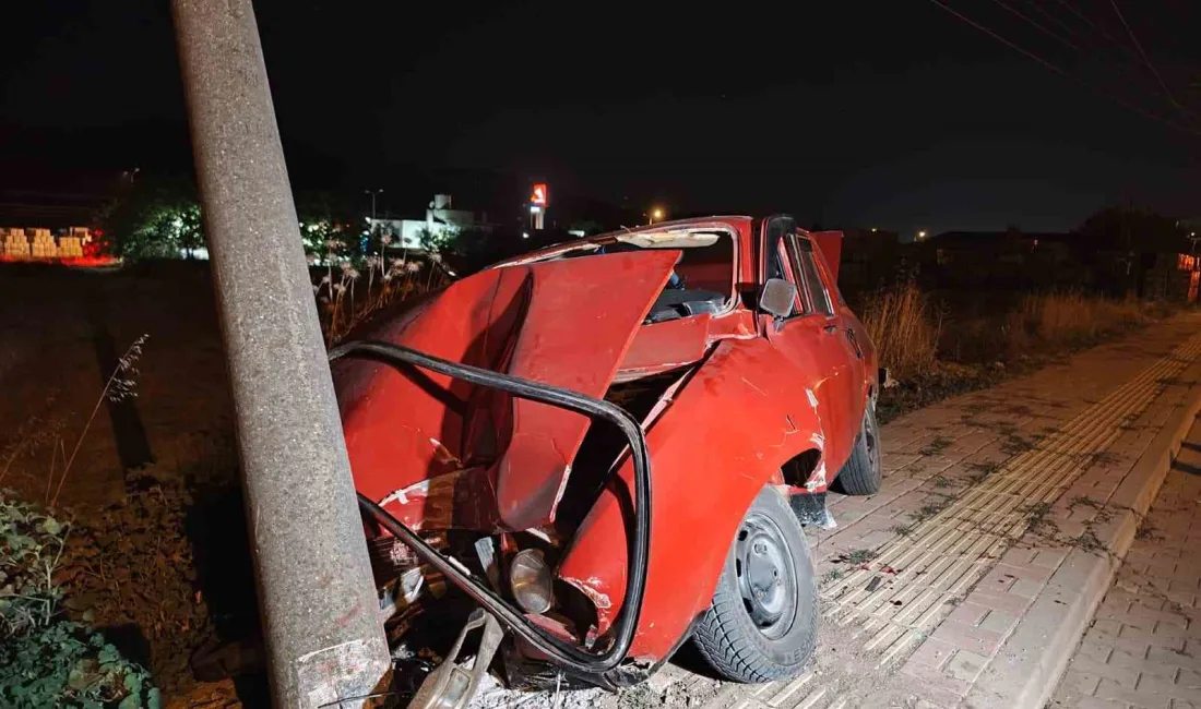 Çanakkale’nin Çan ilçesinde meydana gelen trafik kazasında yolun karşısına geçmek