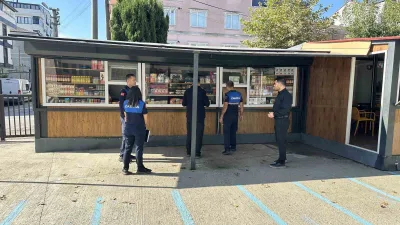 Çayırova’da okul kantinlerinde denetim yapan zabıta ekipleri; hijyen, fiyat etiketi,