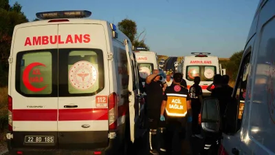 Edirne’de 3 aracın karıştığı zincirleme kazada 6 kişi yaralandı. Kaza,