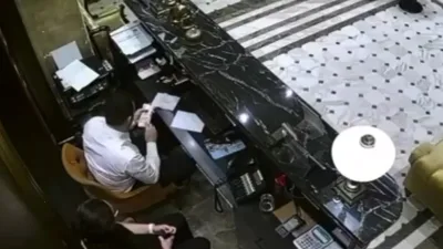 İstanbul’un Fatih ilçesinde bir otelde müşterilerden alınan ücretlerin çalındığı iddiası