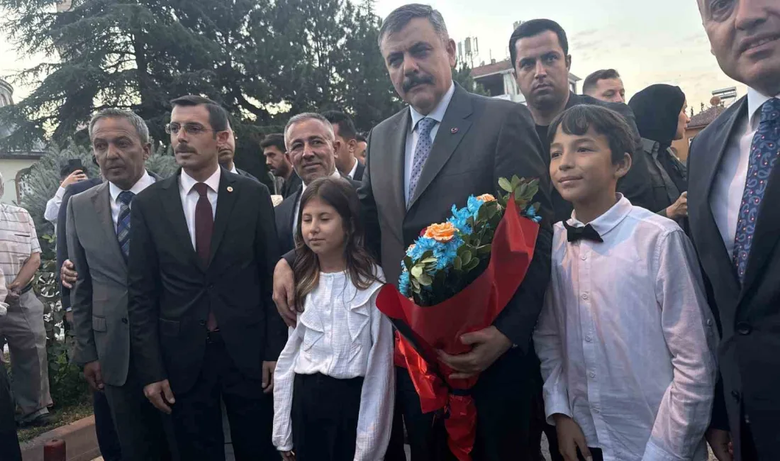 İçişleri Bakanı Mustafa Çiftçi, Bilecik programı kapsamında 1998 yılında kaymakam