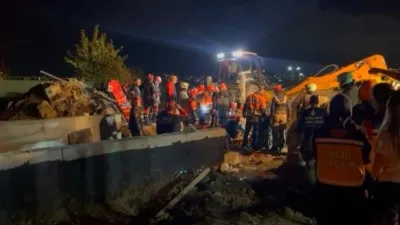 İstanbul Valiliği, Büyükçekmece’de inşaat alanında meydana gelen göçükle ilgili inşaat