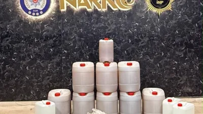 İstanbul’da düzenlenen 4 ayrı uyuşturucu operasyonunda 8 şüpheli yakalandı, yüklü