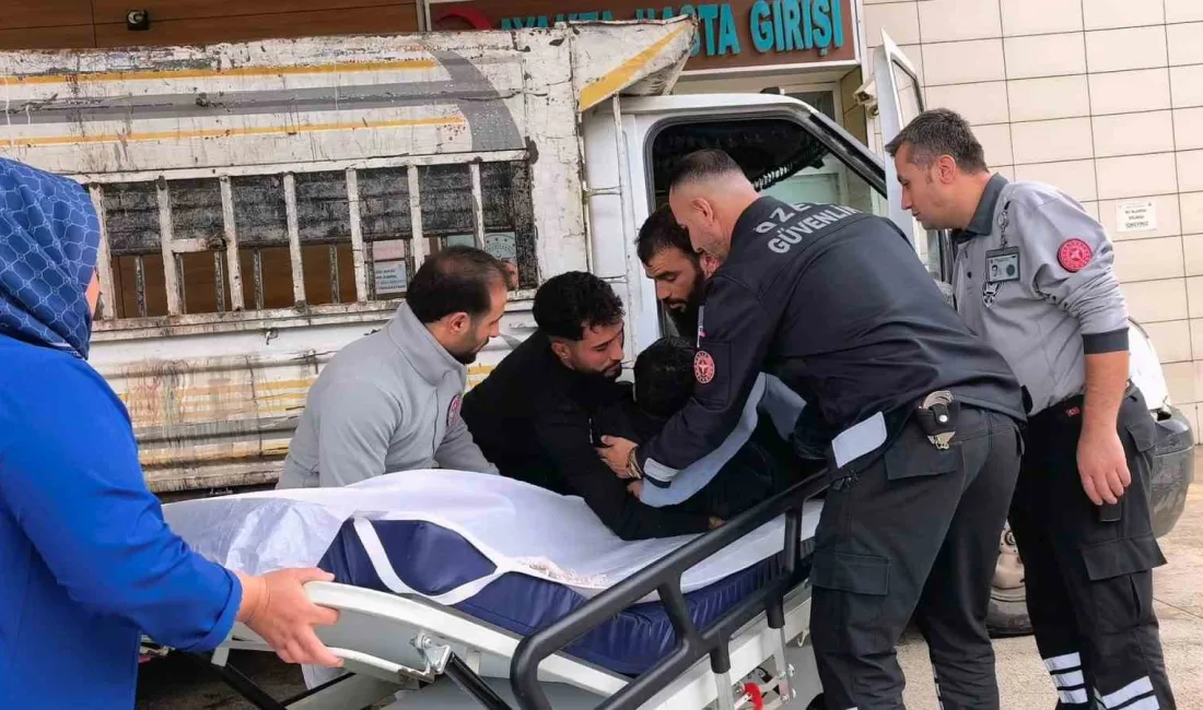 Bursa’nın İnegöl ilçesinde kamyonetin üzerinden yaklaşık 2 metre yükseklikten düşen