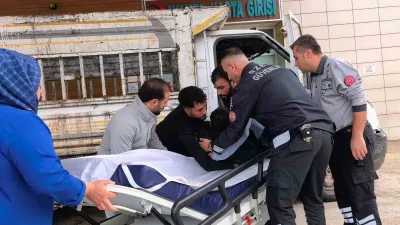 Bursa’nın İnegöl ilçesinde kamyonetin üzerinden yaklaşık 2 metre yükseklikten düşen
