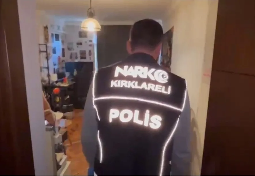 Kırklareli merkezli yürütülen uyuşturucu operasyonunda, mesajlaşma uygulamaları üzerinden kargo ve