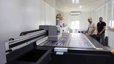 Kocaeli Büyükşehir Belediyesi, kapı ve sokak tabelalarının üretimini kendi bünyesine