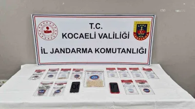 Kocaeli’de düzenlenen uyuşturucu operasyonlarında 1 kilo 37 gram kubar esrar,