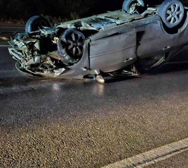 Sakarya’nın Kocaali-Karasu yolunda kontrolden çıkan otomobilin fındık makinesi ile biçerdövere