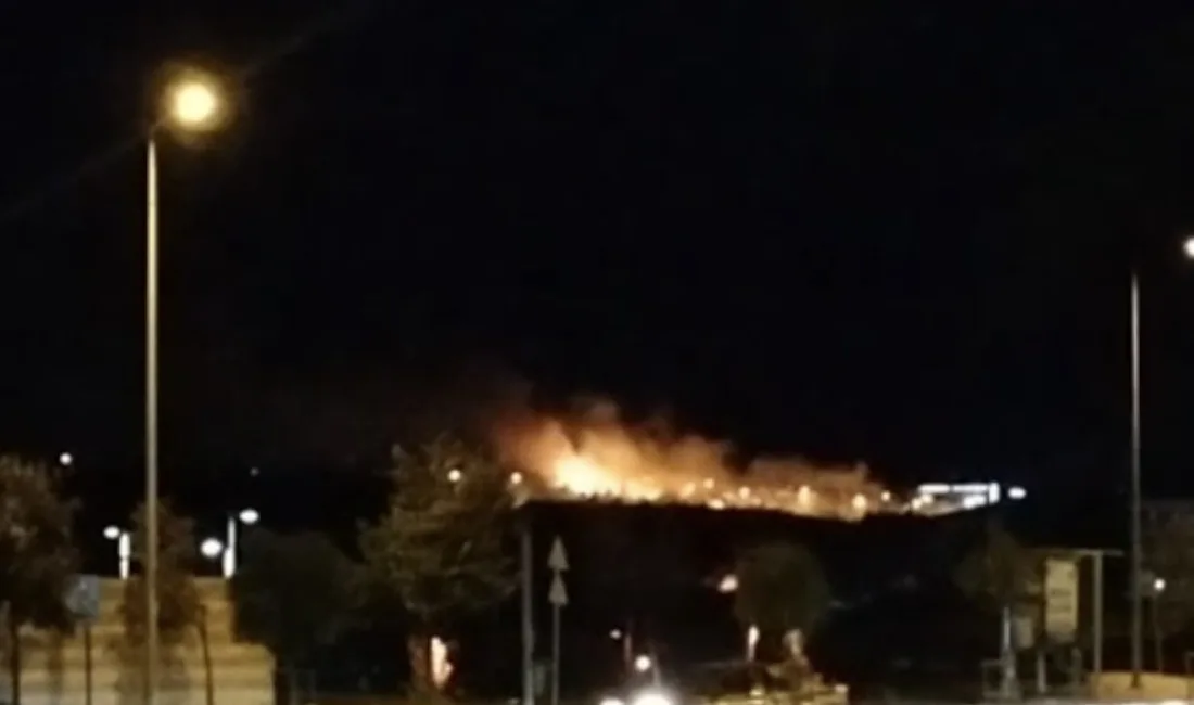 Kırklareli’nin Lüleburgaz ilçesinde otluk alanda başlayan yangın, çevredeki tarım arazileri