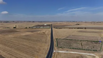 Tekirdağ Büyükşehir Belediyesi tarafından Muratlı ilçesinde yürütülen yol yapım ve