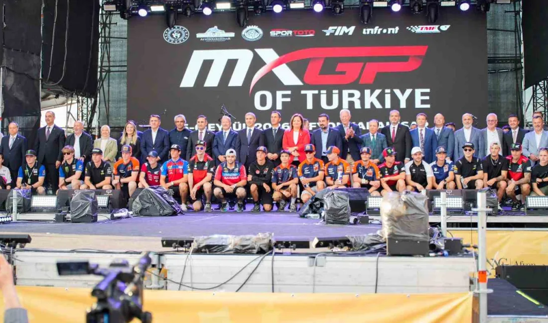 Dünya Motokros Şampiyonası’nın resmi açılış töreni uluslararası federasyon temsilcileri ve