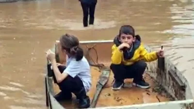 Sakarya genelinde etkili olan kuvvetli sağanak yağışın ardından meydana gelen