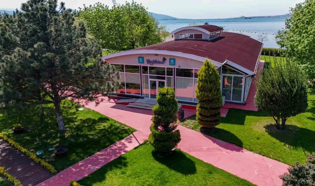 Kocaeli’de “Anne Şehir” projesi kapsamında hizmet veren “Gönül Bahçem Davet