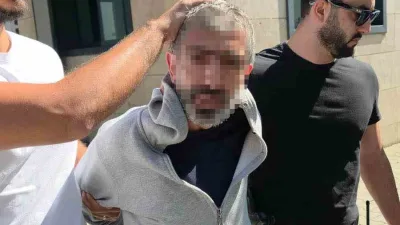 Sakarya’nın Akyazı ilçesinde polis ekiplerinin şüphe üzerine durdurduğu şahsın üzerinde