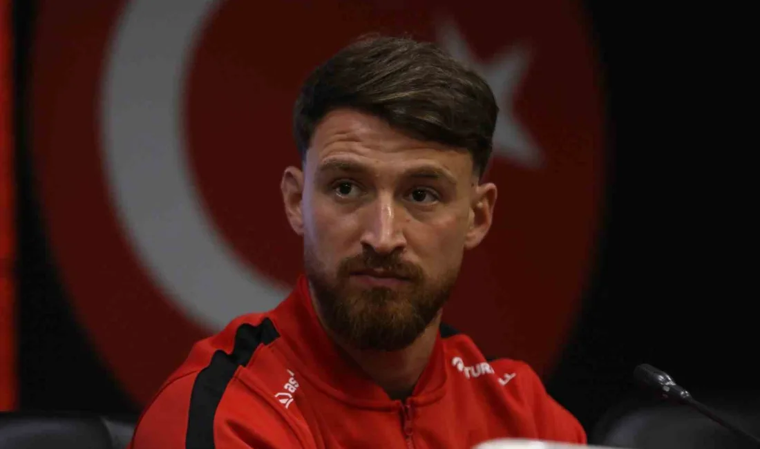 A Milli Futbol Takımı oyuncularından Salih Özcan, Fransa maçı öncesi
