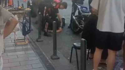 Sarıyer’de plakasını katladığı motosikletle ilerleyen sürücü, polisin ‘dur’ ihtarına uymayarak