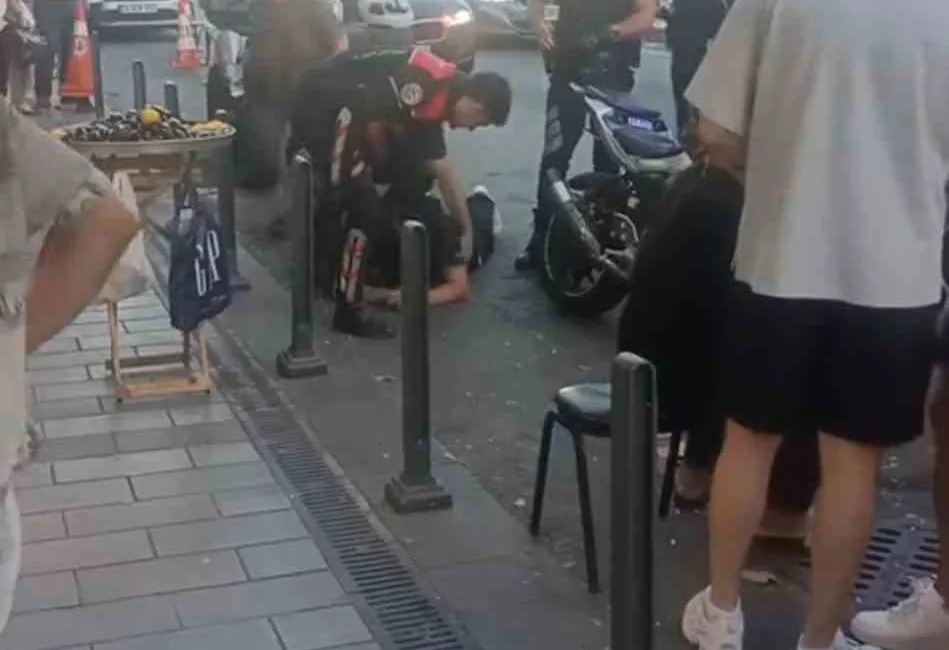 Sarıyer’de plakasını katladığı motosikletle ilerleyen sürücü, polisin ‘dur’ ihtarına uymayarak
