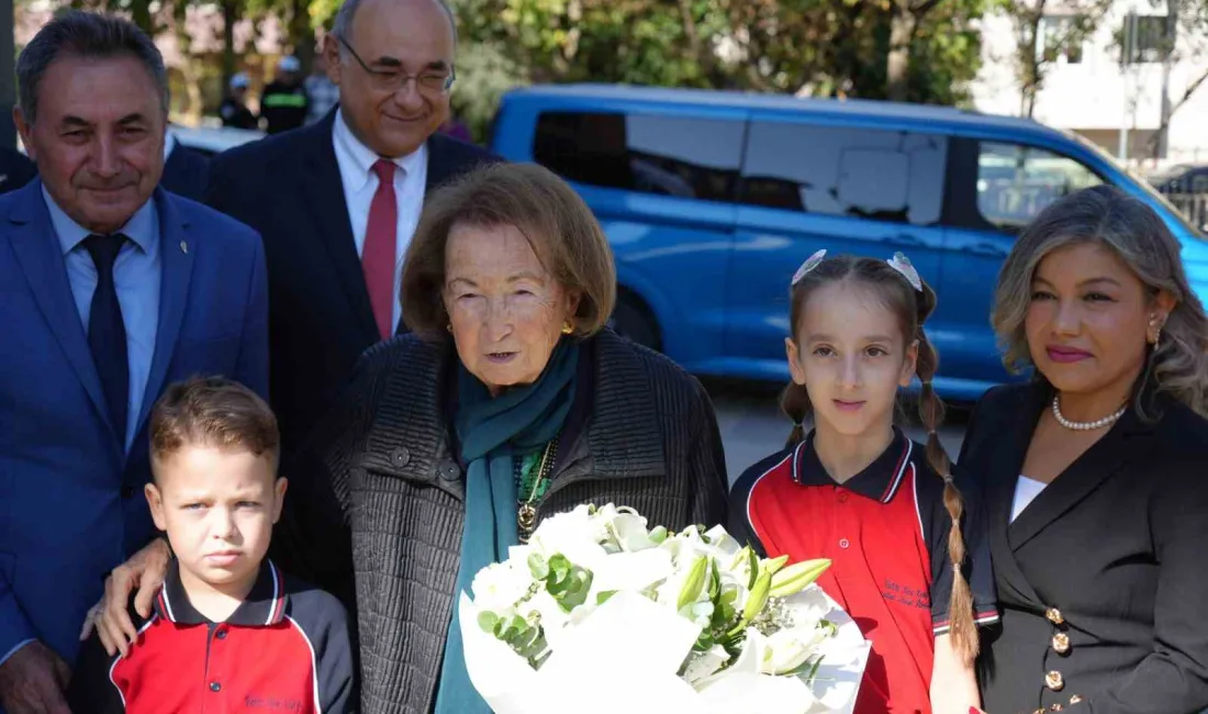 Kocaeli’nin Gölcük ilçesinde deprem riski nedeniyle yıkılan Donanma İlkokulu’nun yerine