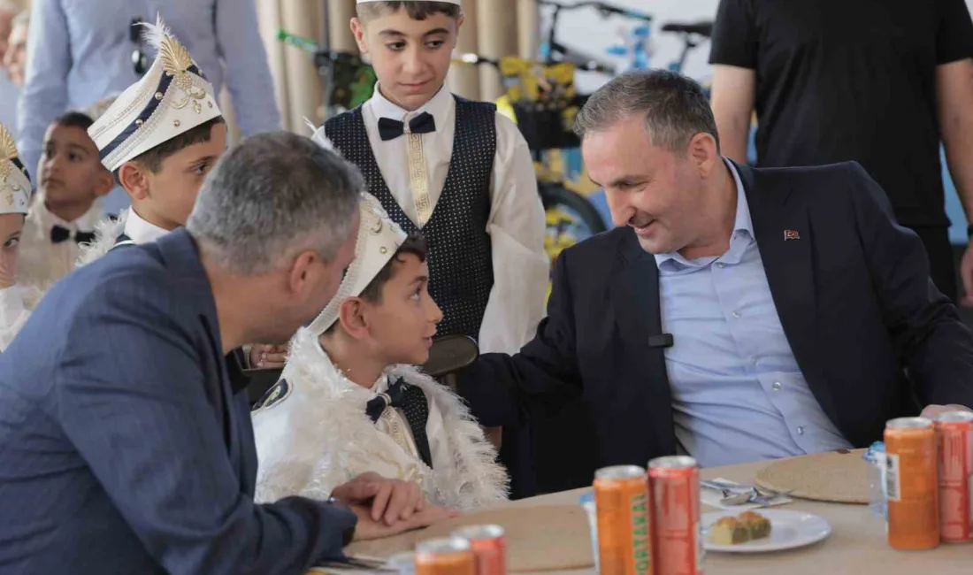Sultanbeyli Belediyesi tarafından bu yıl ikincisi düzenlenen Sünnet Şöleni, çocukları