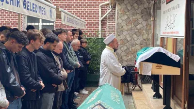 Bursa’nın İnegöl ilçesinde kız meselesi sebebiyle çıktığı öne sürülen bıçaklı