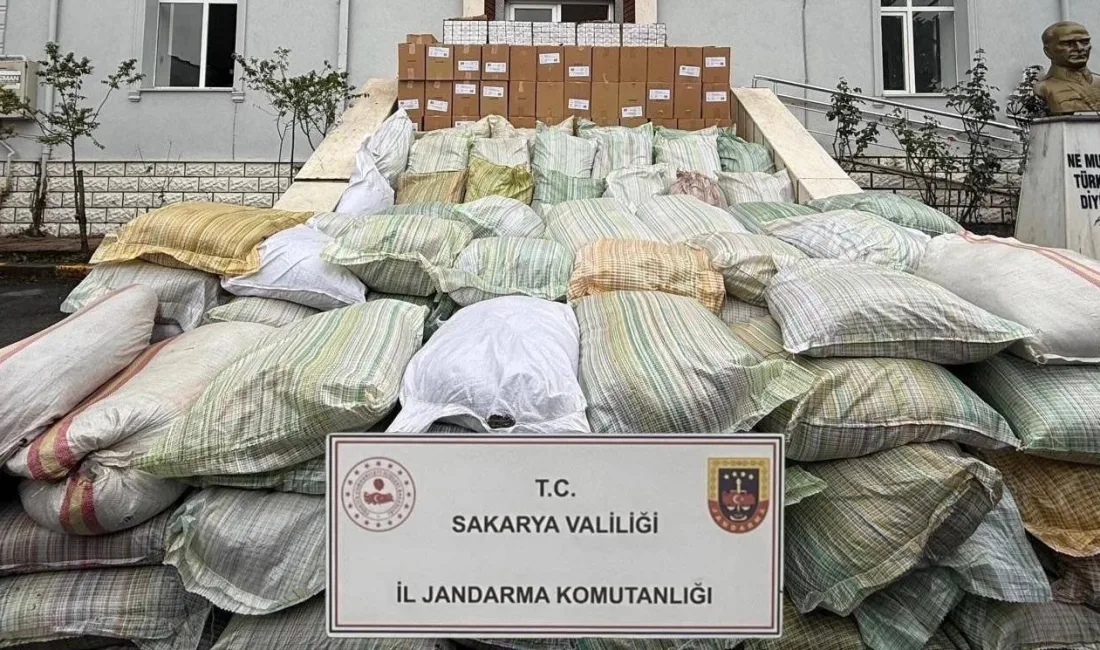 Sakarya’nın Serdivan ilçesinde jandarma ekiplerince düzenlenen operasyonda 4 ton kaçak