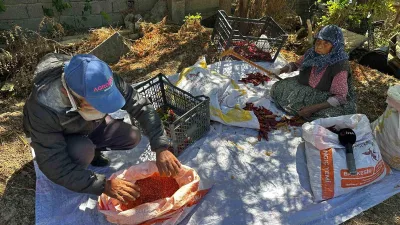 Bursa’nın Karacabey ilçesinde yaşayan 90 yaşındaki Şükriye İnan, yüksek işçilik