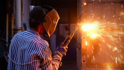 

Altıeylül Belediyesi Park ve Bahçeler Müdürlüğü ekipleri, ilçe genelinde bulunan