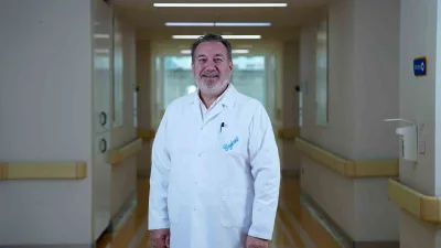 Akciğer kanserinde erken tanının tedavide başarı oranını artırdığını belirten Prof.