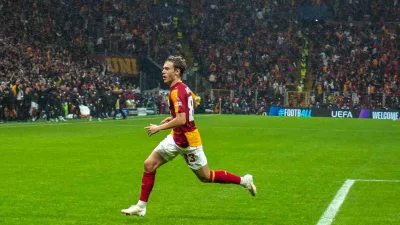 Galatasaray’ın Rus futbolcusu Aleksey Batrakov, sarı-kırmızılı formayla ilk golünü Barcelona’ya