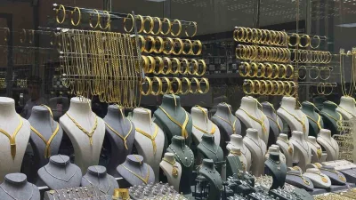 Altındaki sert düşüş vatandaşın altına olan ilgisini azaltırken, yatırımcılar yeni