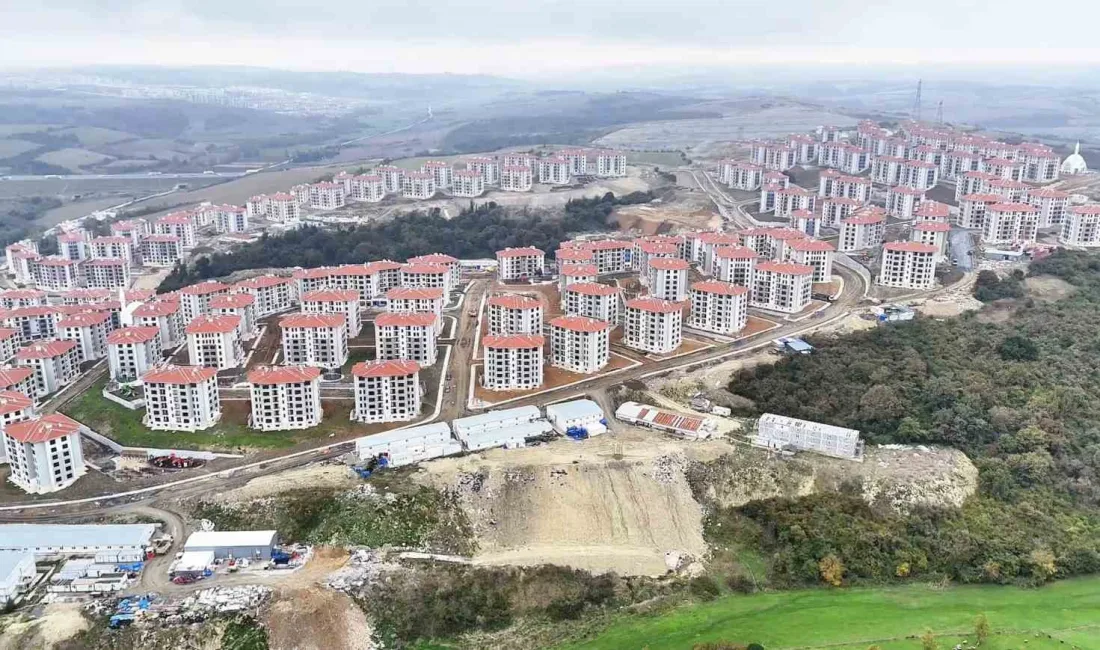 Arnavutköy’de Toplu Konut İdaresi Başkanlığı (TOKİ) tarafından inşa edilen 3