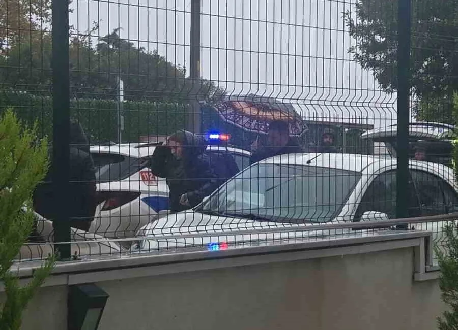 İstanbul Valiliği, Avcılar’da bir okulun önünde yaşanan olayda bir velinin