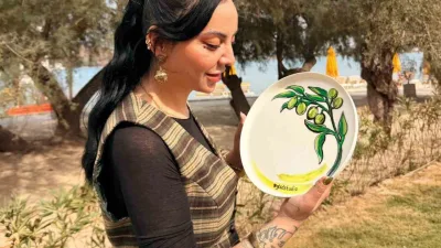Balıkesir’in Ayvalık ilçesinde faaliyet gösteren turistik bir tesiste düzenlenen sanat