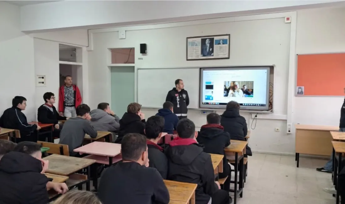 Kırklareli’nin Babaeski ilçesinde 209 öğrenciye siber zorbalık, güvenli internet kullanımı
