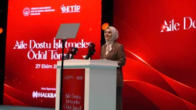 Aile ve Sosyal Hizmetler Bakanı Mahinur Özdemir Göktaş, Kocaeli’de katıldığı