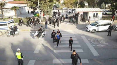 Balıkesir Valiliği koordinesinde, İl Emniyet Müdürlüğü ekiplerince çocuk ve gençlerin