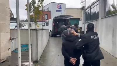İstanbul Bayrampaşa’da İSKİ tarafından yürütülen altyapı çalışması sırasında boru hattı