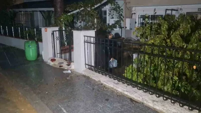 İstanbul’u etkisi altına alan şiddetli yağış nedeniyle Beykoz’da evlerin giriş