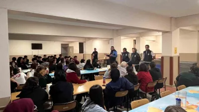 Bilecik’in Bozüyük ilçesinde 52 öğrenciye güvenli internet ve akran zorbalığı