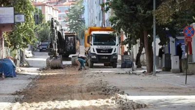 Bilecik’in Söğüt ilçesinde cadde ve sokaklar yenileniyor. İlçede altyapı çalışmalarının