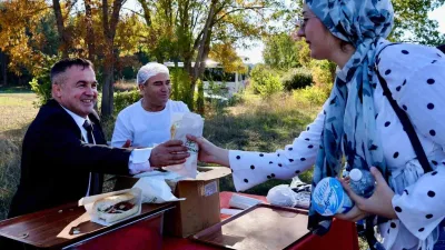 Bilecik’te öğrenciler, köfte ve müzik eşliğinde keyifli vakit geçirdi. Bilecik