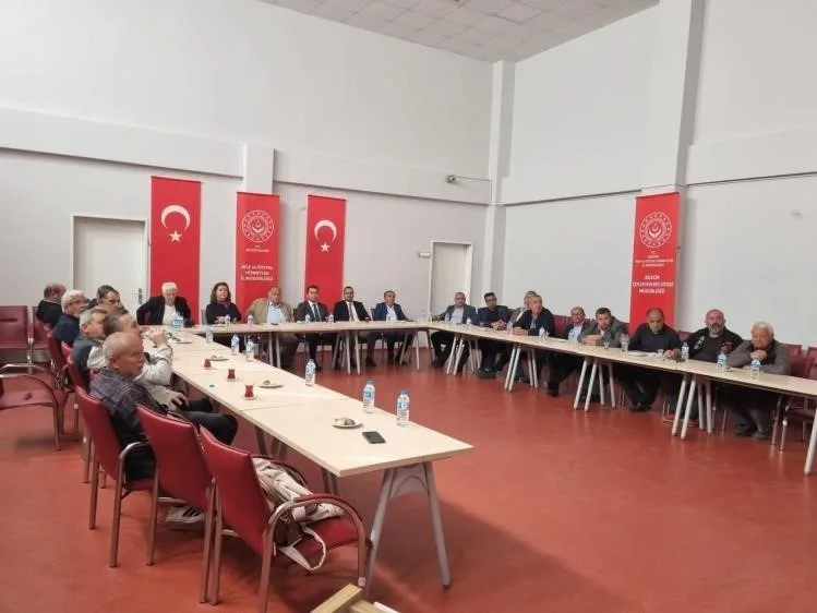 Bilecik’te muhtarlara kadına yönelik şiddetle mücadele eğitimi verildi. Bilecik Aile
