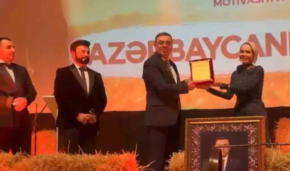 Azerbaycan’ın başkenti Bakü’de düzenlenen gecede, AK Parti İstanbul Milletvekili Serkan