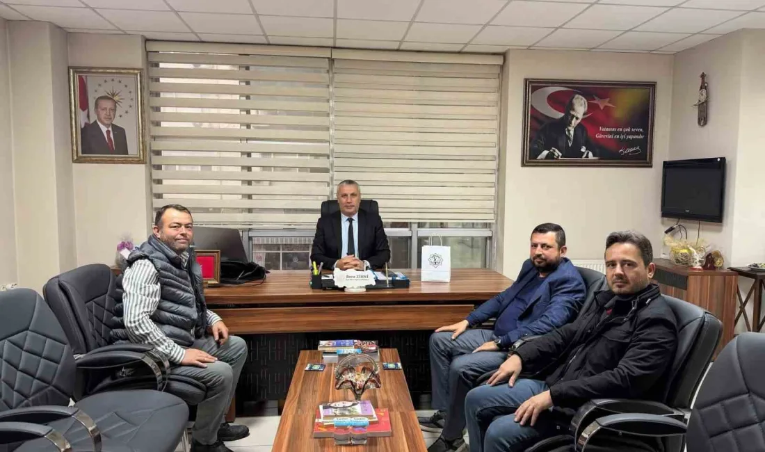 Burhaniye ilçesinde, Yörük Türkmen Derneği Başkanı Mehmet Poyraz ve yönetim